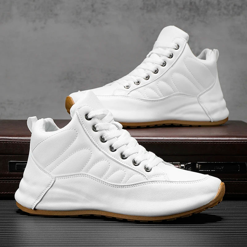 Men's lightweight casual shoes, outdoor running shoes for men. Sizes 39 to 46.